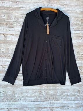 Skims Long Sleeve Button Up Pajama Shirt in Onyx